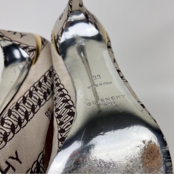 Givenchy Logo Printed Canvas Heel Pumps - Picture 8 of 10